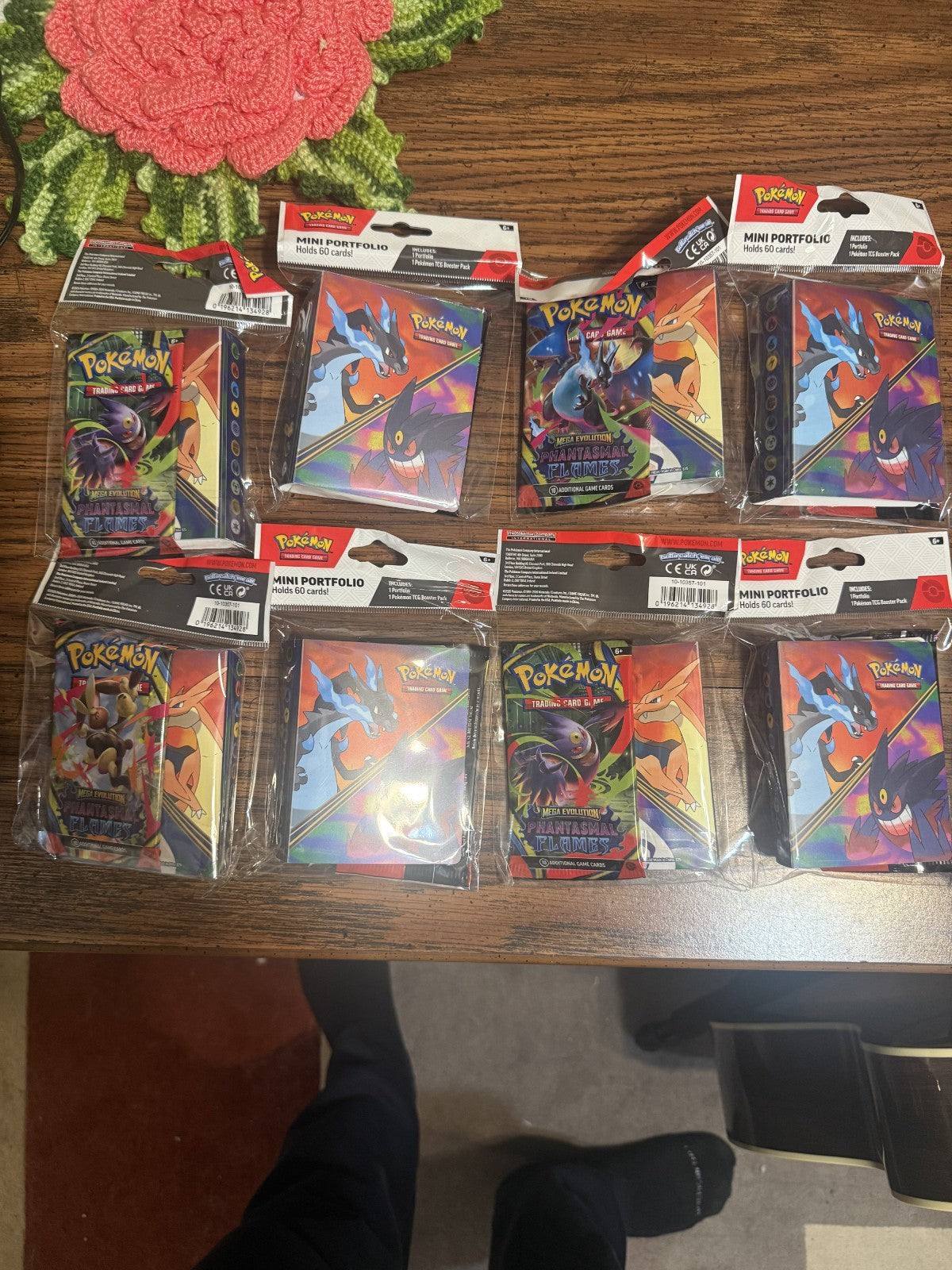 Pokémon TCG Mini Portfolio (Q1 2026) + Booster — Lot